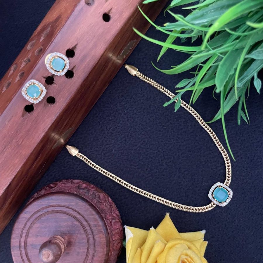 EMERALD ANTIQUE BABY BLUE ATTIGAI